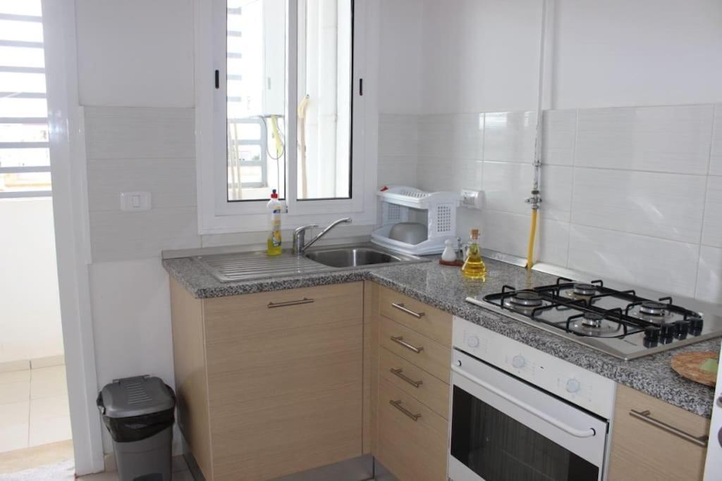 Appartement Simple Et Propre Sfax Exterior foto