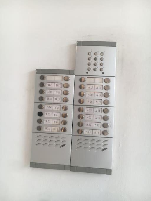Appartement Simple Et Propre Sfax Exterior foto